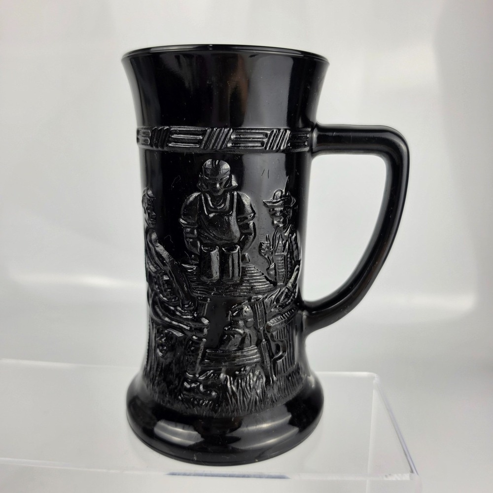 Tiara Exclusive Black Glass Tavern Scene Beer Stein Tankard Mug Set of 2 NOS - Picture 2 of 11
